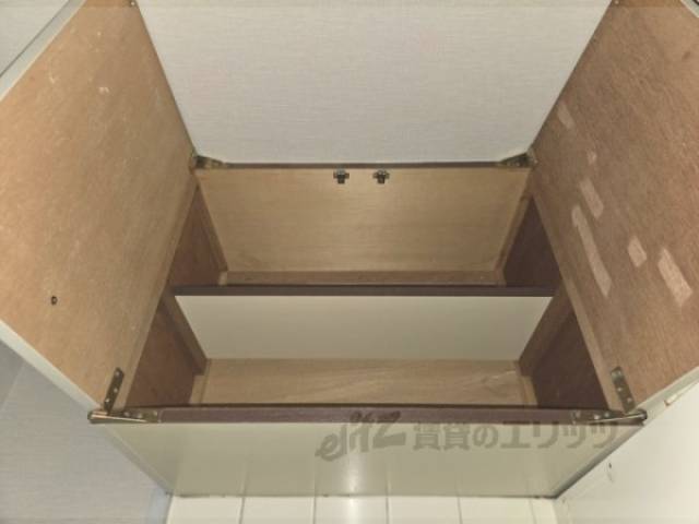 キッチン　上収納