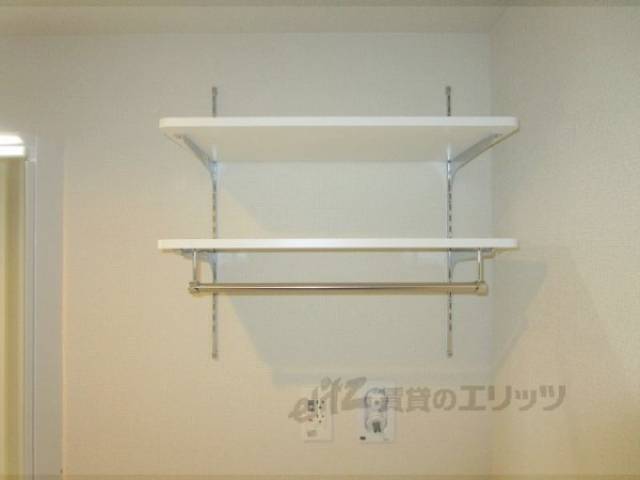 洗濯機置場　棚