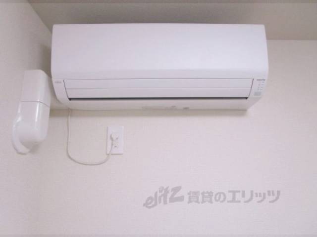 エアコン　リビング