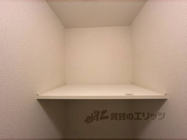 トイレ　上収納