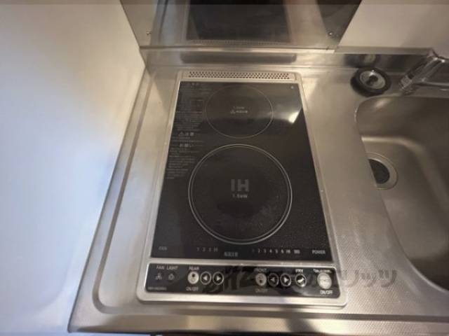 キッチン　コンロ