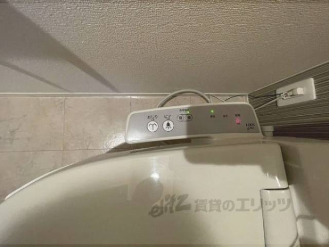 トイレ　洗浄機能付き