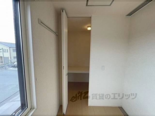 収納　ウォークインクローゼット