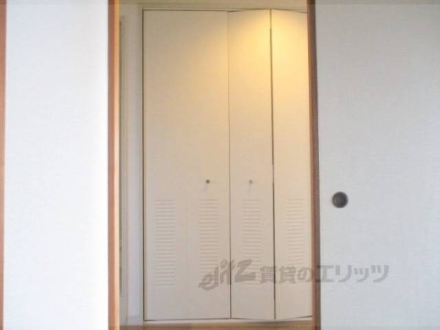 収納　廊下収納