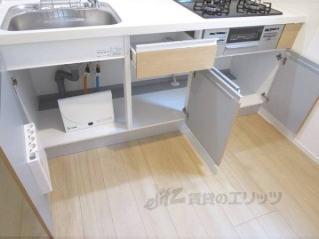 キッチン　キッチン下部収納