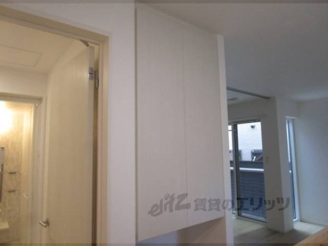 収納　キッチン横