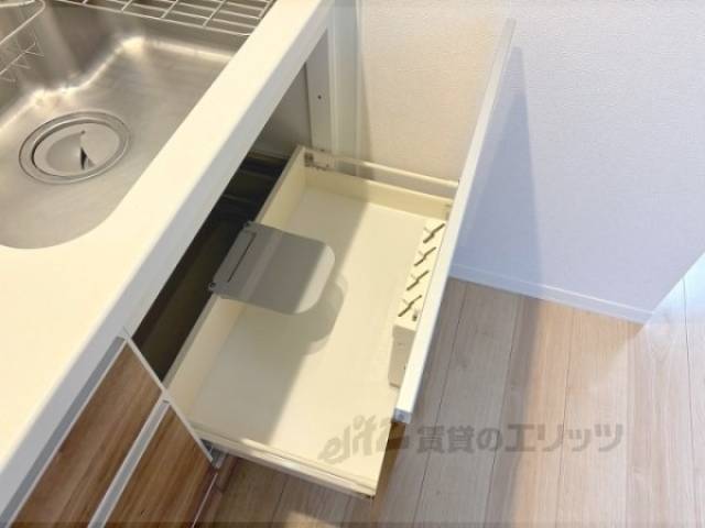 キッチン　収納