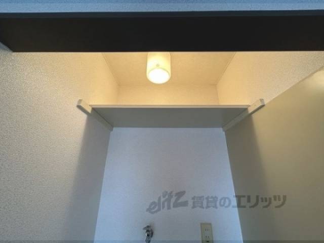 洗濯機置場　棚