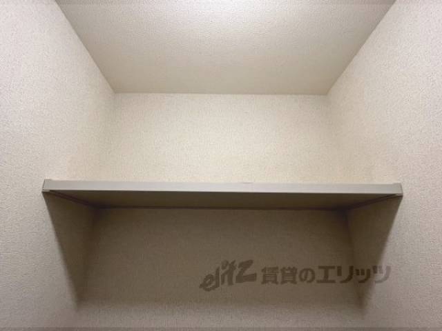 トイレ　物置