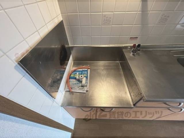 キッチン　コンロ置き場