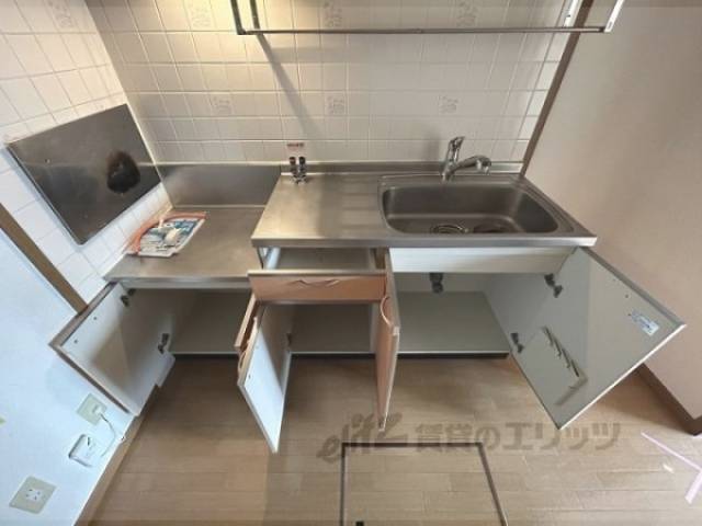 キッチン　収納