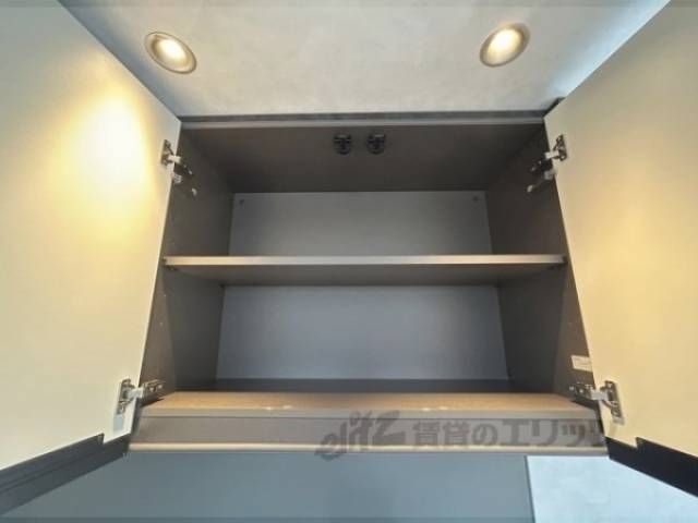 キッチン　上部収納