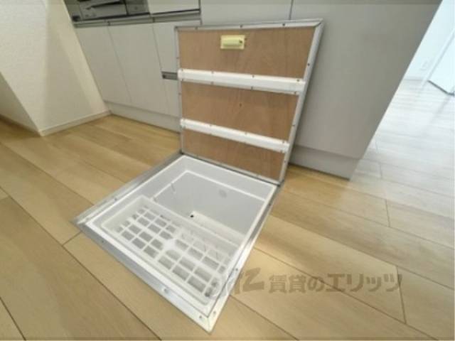 収納　床下収納