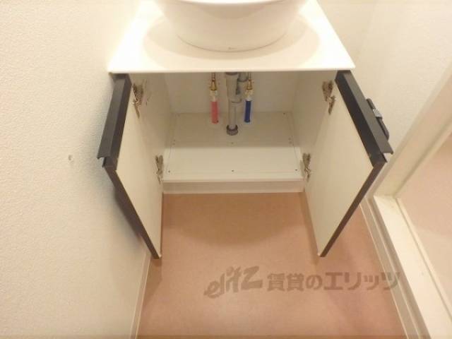 洗面所　収納下部