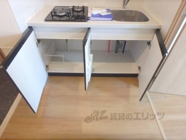 キッチン　収納下部