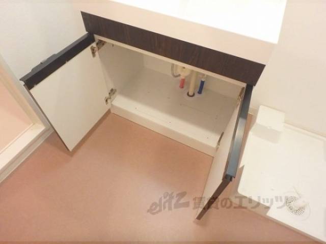 洗面所　収納下部