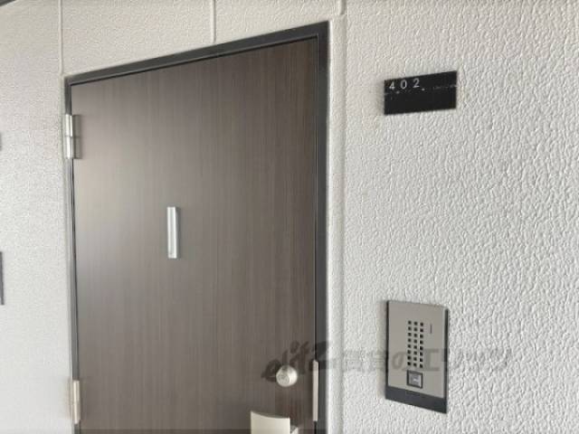 玄関　インターフォン
