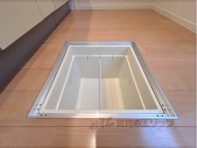 床下収納