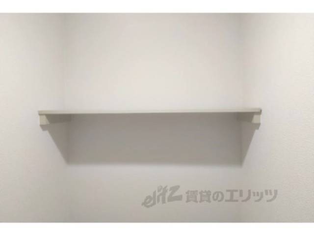 トイレ　棚