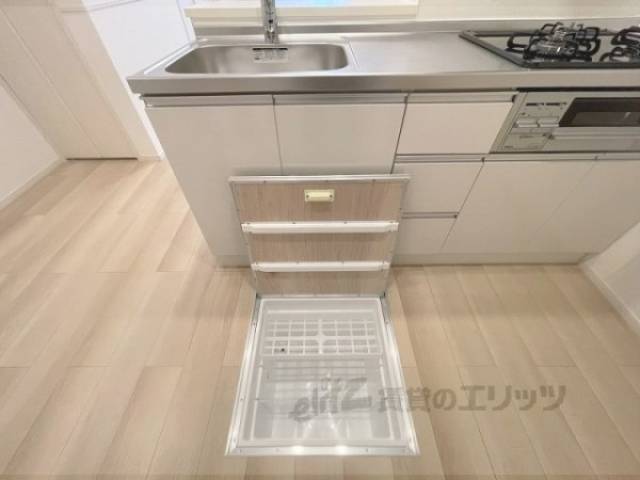 キッチン　床下収納