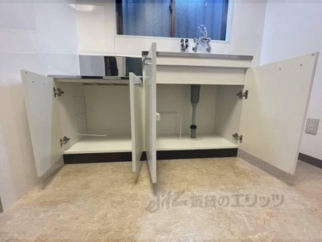 キッチン　収納