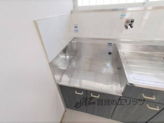 キッチン　コンロ置場