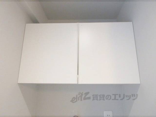 洗濯機置場　上部収納