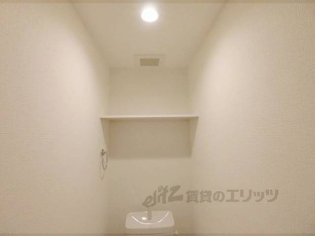 トイレ　上部収納