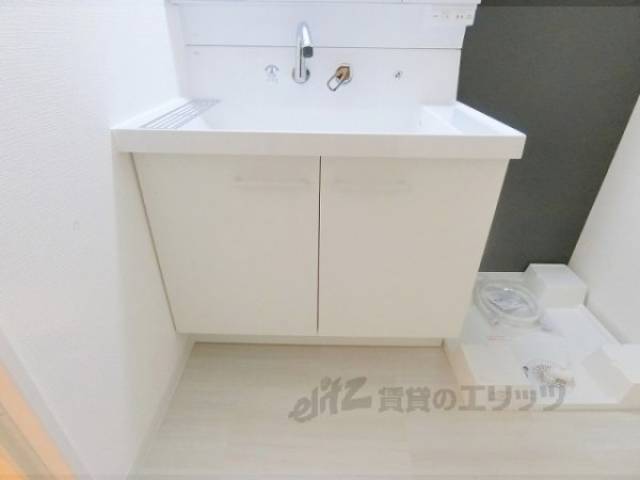 洗面所　下部収納