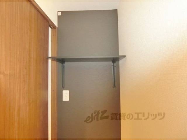 洗濯機置場　上部収納