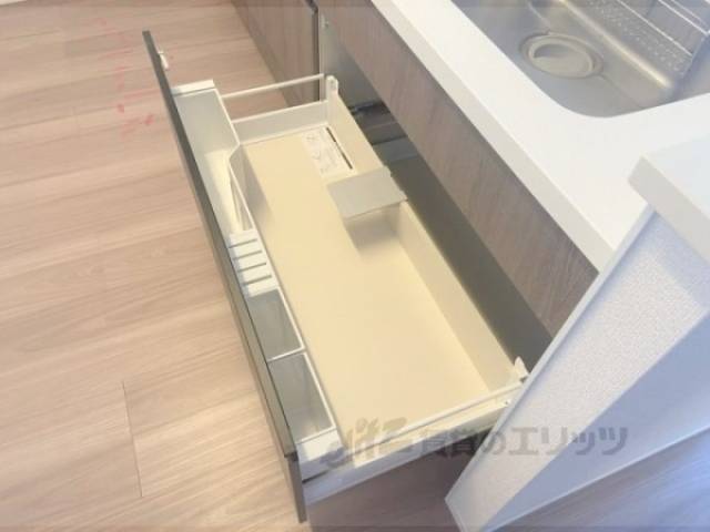 キッチン　収納