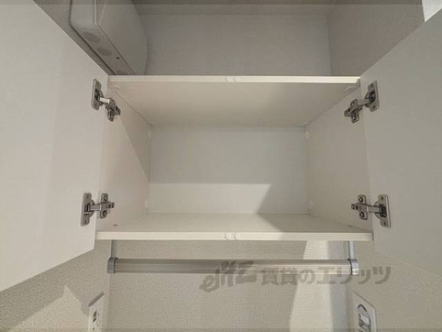 洗濯機置場　収納