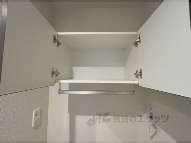 洗濯機置場　収納