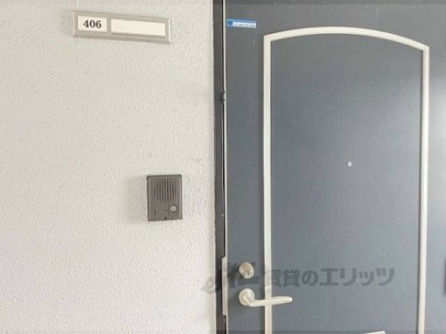 玄関　インターホン