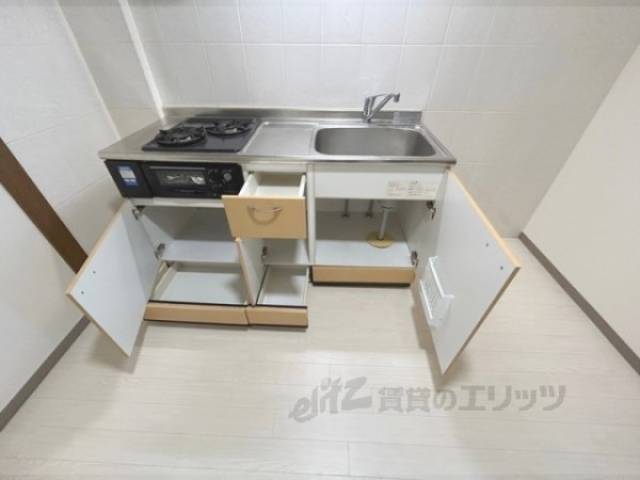 キッチン　収納