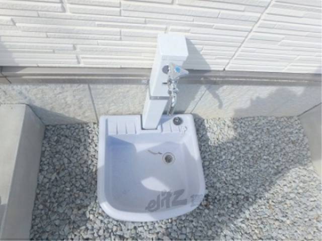 ベランダ　洗面所