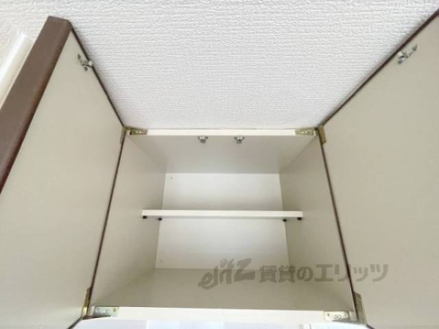 キッチン　上収納