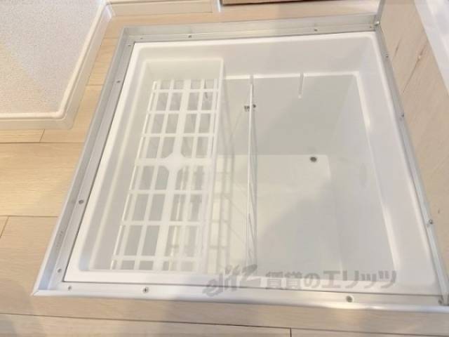 キッチン　床下収納