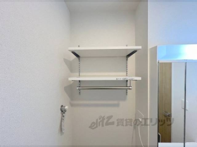 洗濯機置場　上部収納