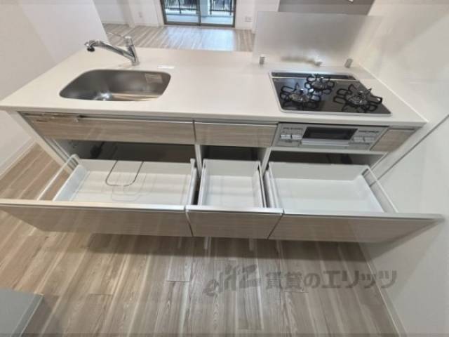 キッチン　下部収納