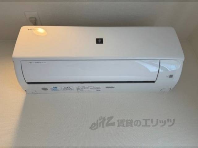 エアコン　リビング