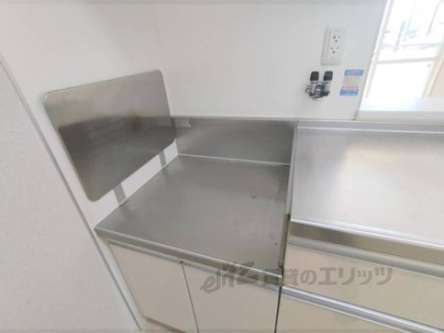 キッチン　コンロ置場