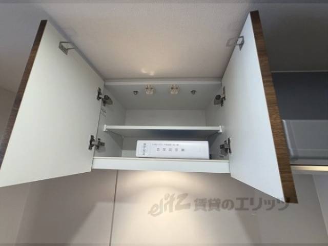 キッチン　上部収納