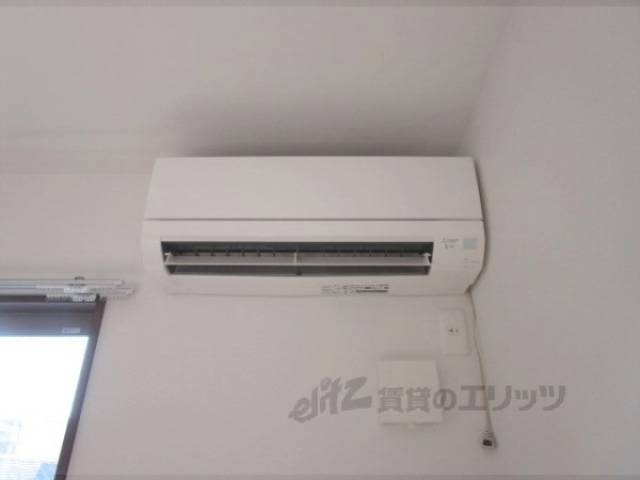 洋室　エアコン
