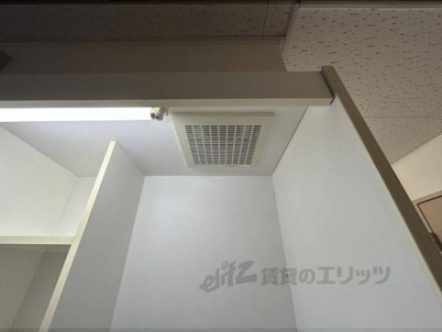 キッチン　換気扇