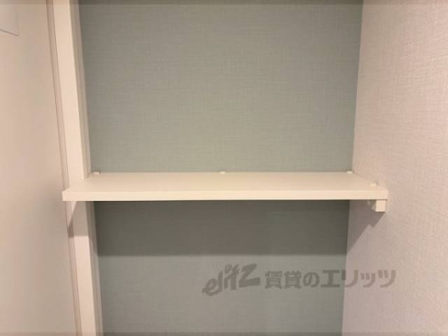 トイレ　棚