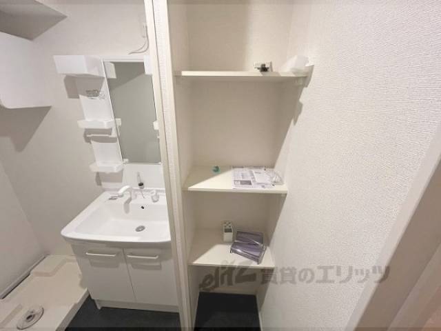 洗面所　物置