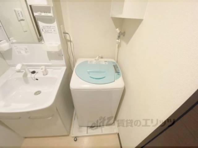洗濯機置場　洗濯機