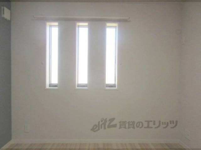洋室　収納付き５．７帖洋室です。