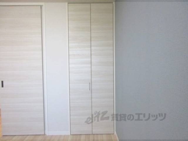 収納　Ｗ．Ｉ．Ｃ．　収納付き５．７帖洋室です。